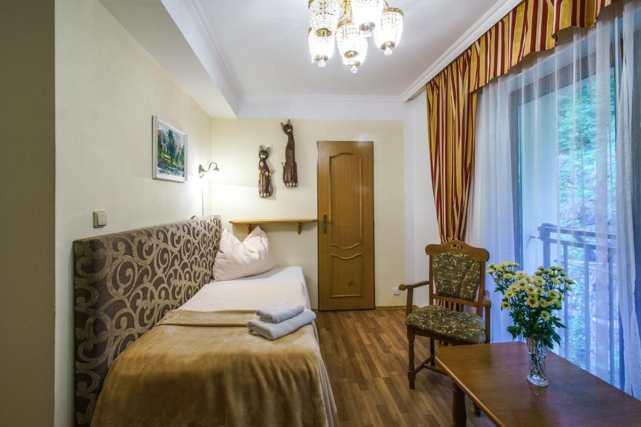 Ld Morava Hotel Karlovy Vary Kültér fotó