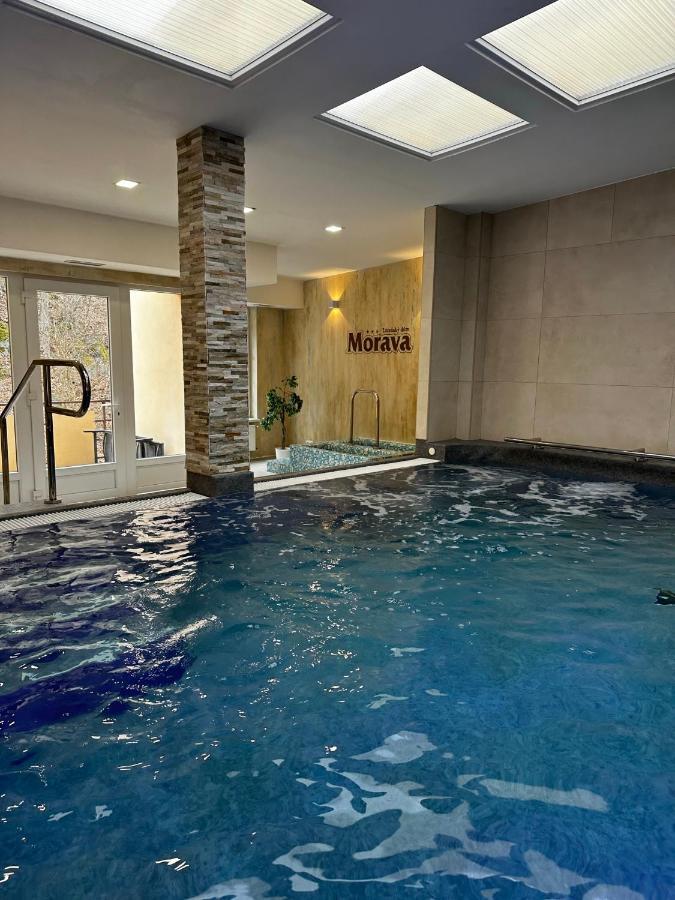 Ld Morava Hotel Karlovy Vary Kültér fotó