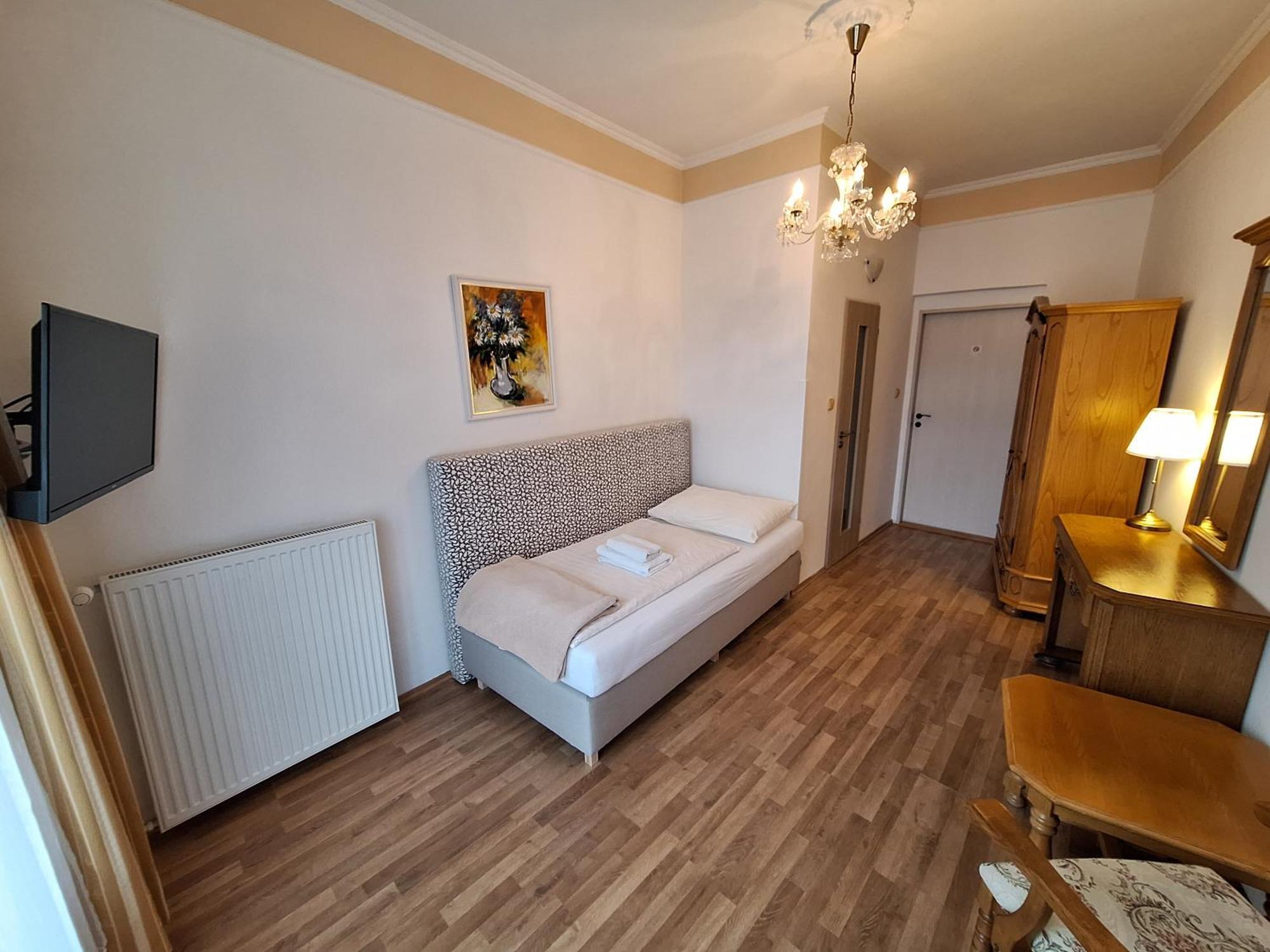 Ld Morava Hotel Karlovy Vary Kültér fotó