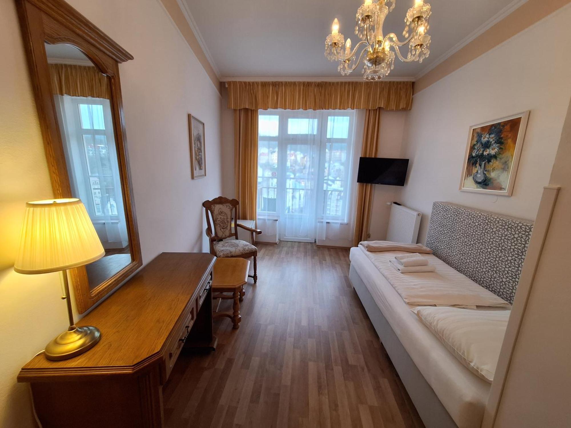 Ld Morava Hotel Karlovy Vary Kültér fotó